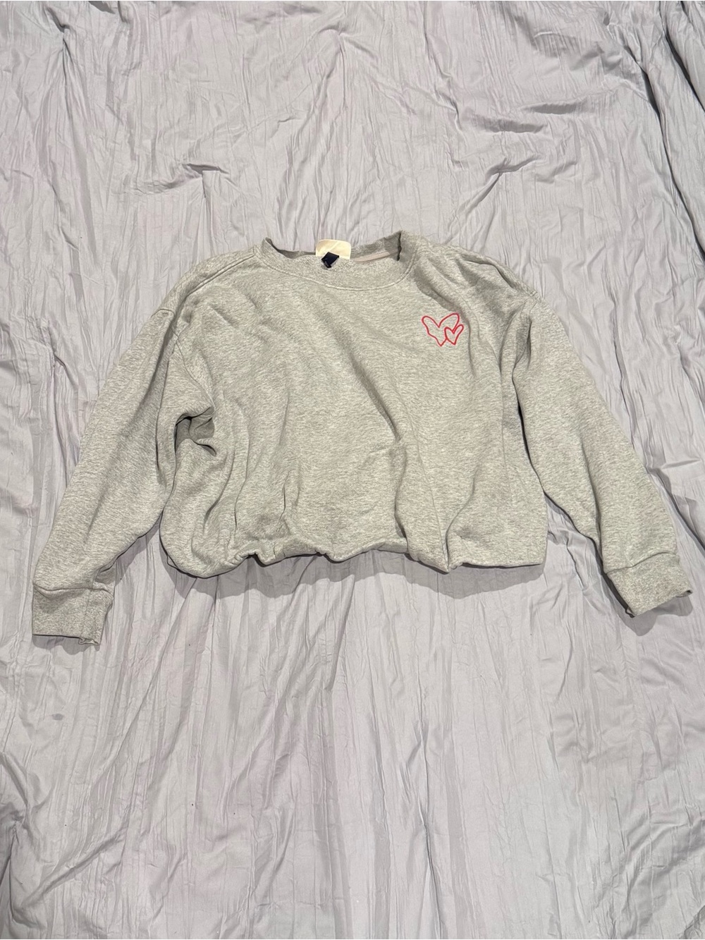 Universal Thread Light Gray Cropped Sweatshirt with Red Heart Outline